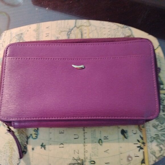 ❤️NWT - TUSK Purple Genuine Leather Zip Around 16 Clutch Wallet - Picture 1 of 7